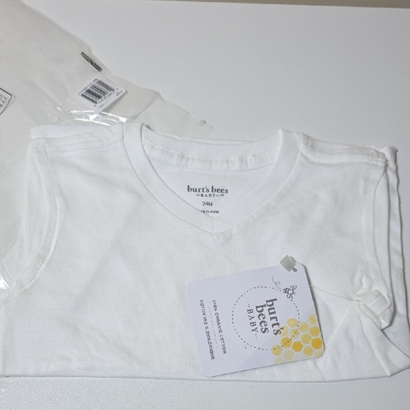 Burt's Bees Baby Other - Burt's Bees NWT Baby Pure White V-Neck Short Sleeve Tee